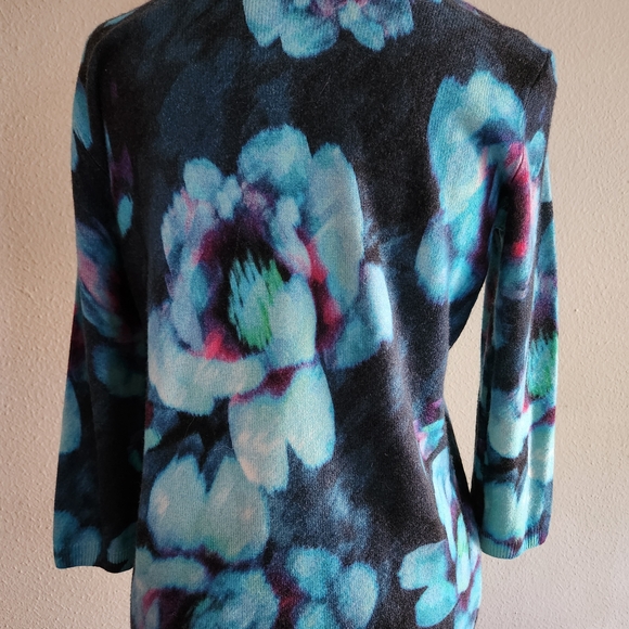 New Talbots 100% Cashmere Floral Print Sweater - Picture 2 of 5
